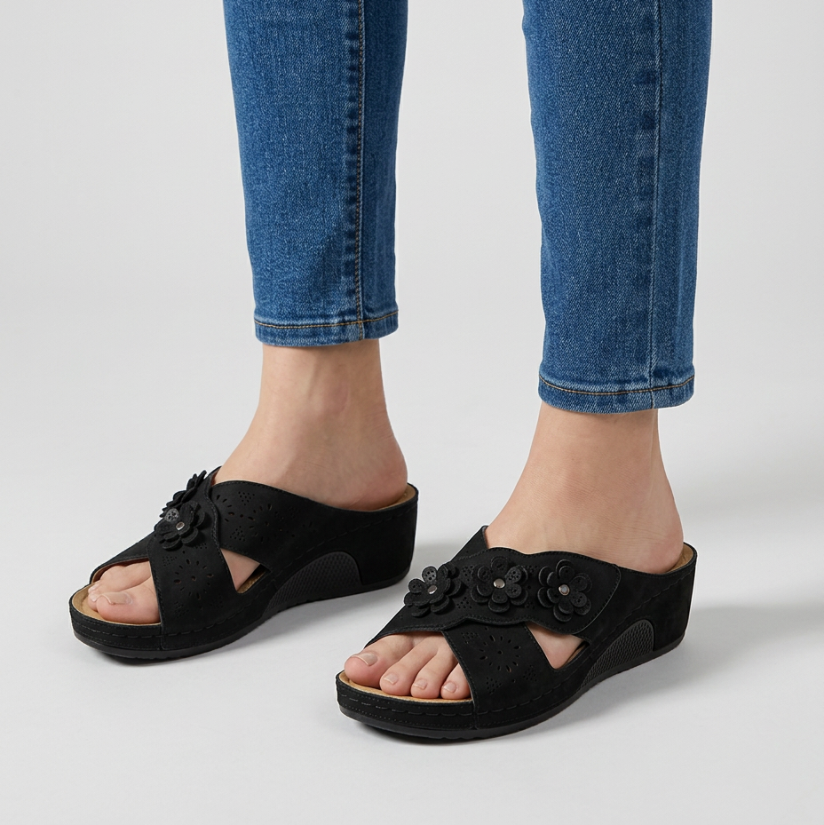 Elegant comfort sandals for effortless summer style