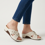 Elegant comfort sandals for effortless summer style