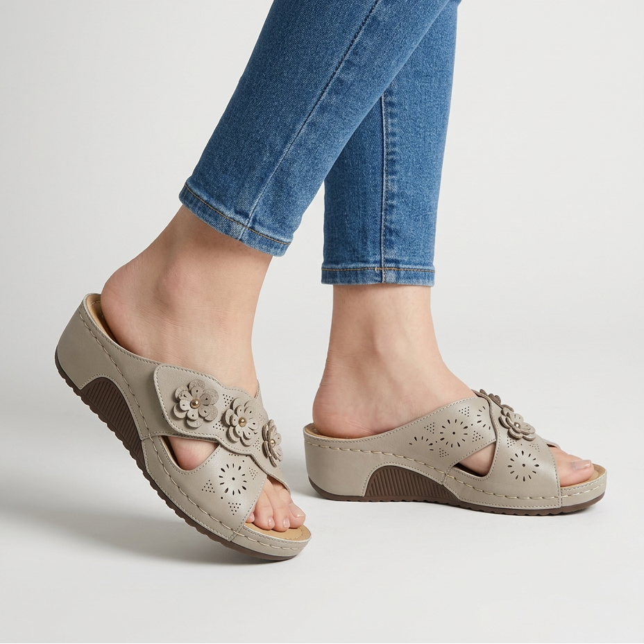 Elegant comfort sandals for effortless summer style