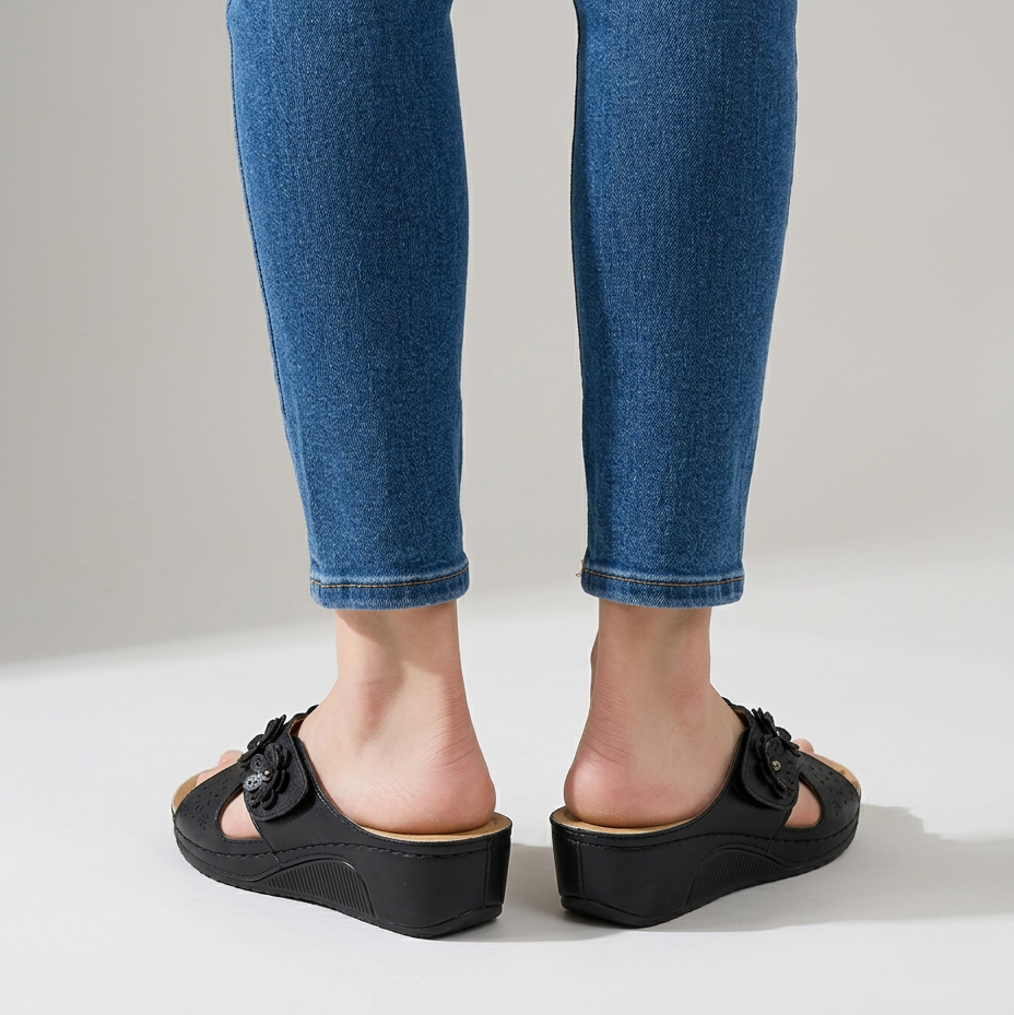 Elegant comfort sandals for effortless summer style