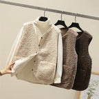 Elegant comfort for every occasion: classic cardigan