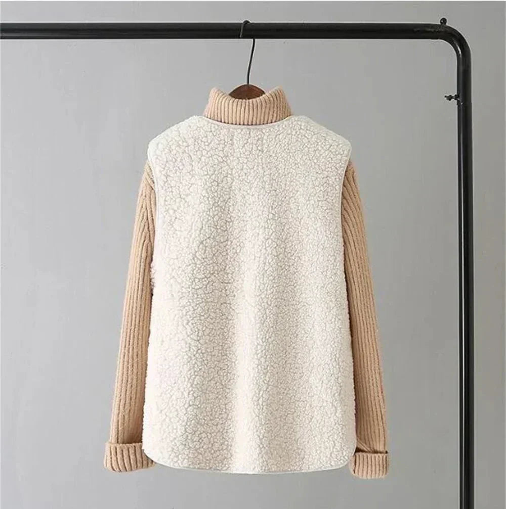 Elegant comfort for every occasion: classic cardigan