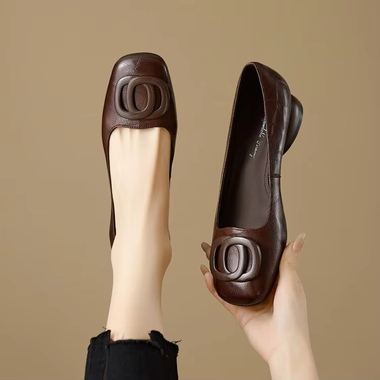 The Kensington Flats | Chic Leather Elegance