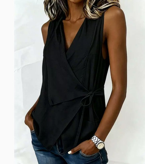 Effortlessly Elegant Sleeveless Blouse for Summer