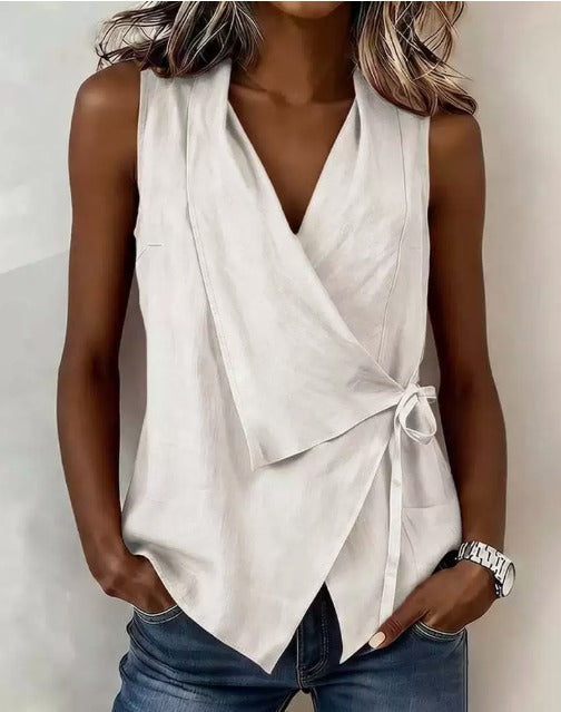 Effortlessly Elegant Sleeveless Blouse for Summer