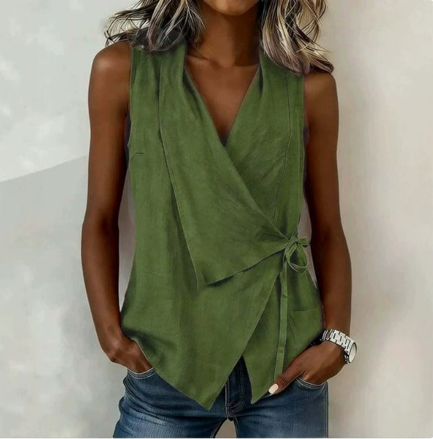 Effortlessly Elegant Sleeveless Blouse for Summer