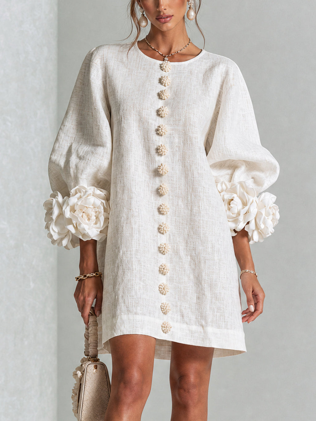 Effortless elegance with a sculptural shift dress