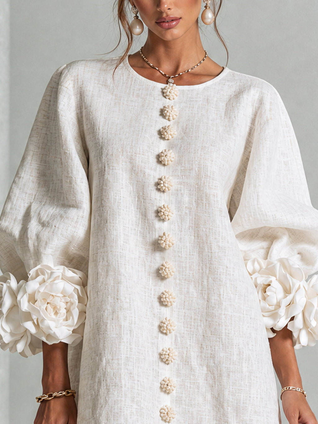 Effortless elegance with a sculptural shift dress