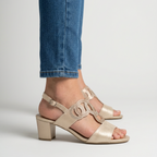 Elegant comfort sandals with a stylish heel