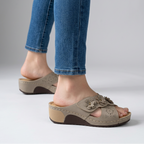 Elegant comfort sandals for effortless summer style