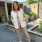 Elegant comfort for every occasion: classic cardigan