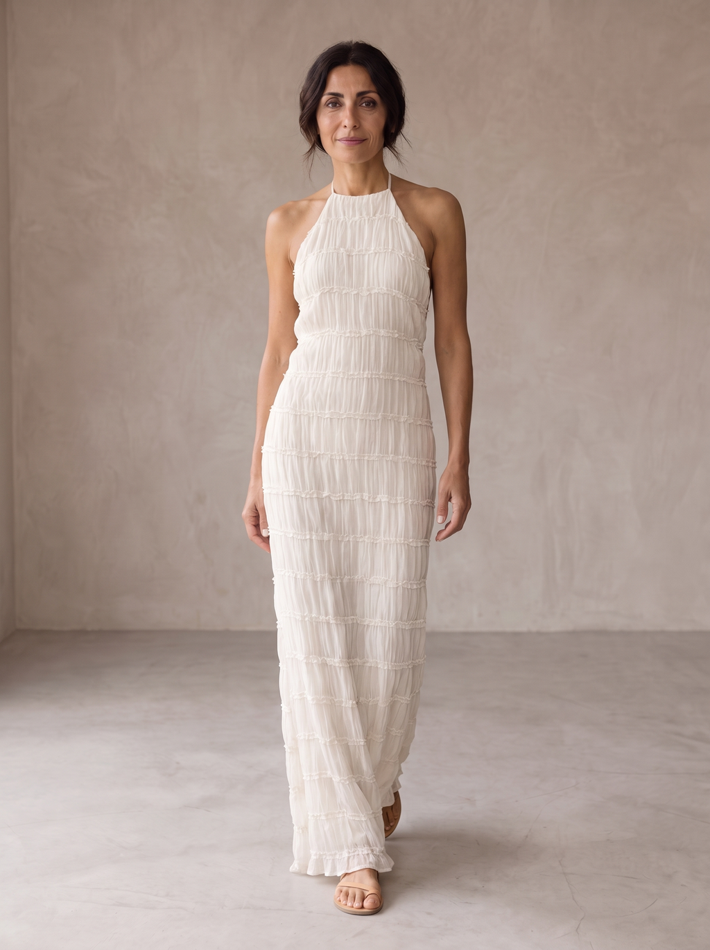 Elegant halter neck summer dress for effortless sophistication