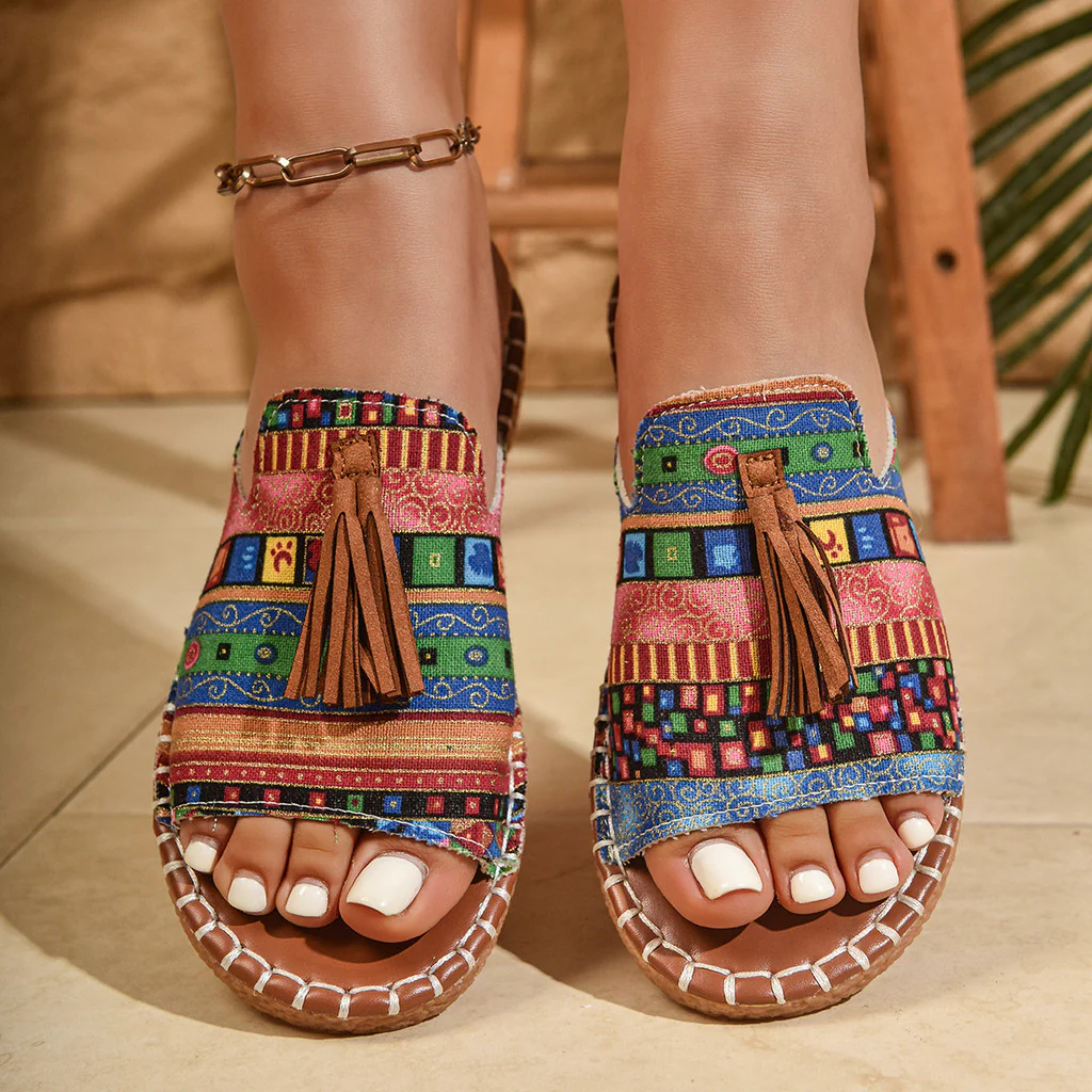 Elegant and Comfortable Summer Sandals with Unique Print