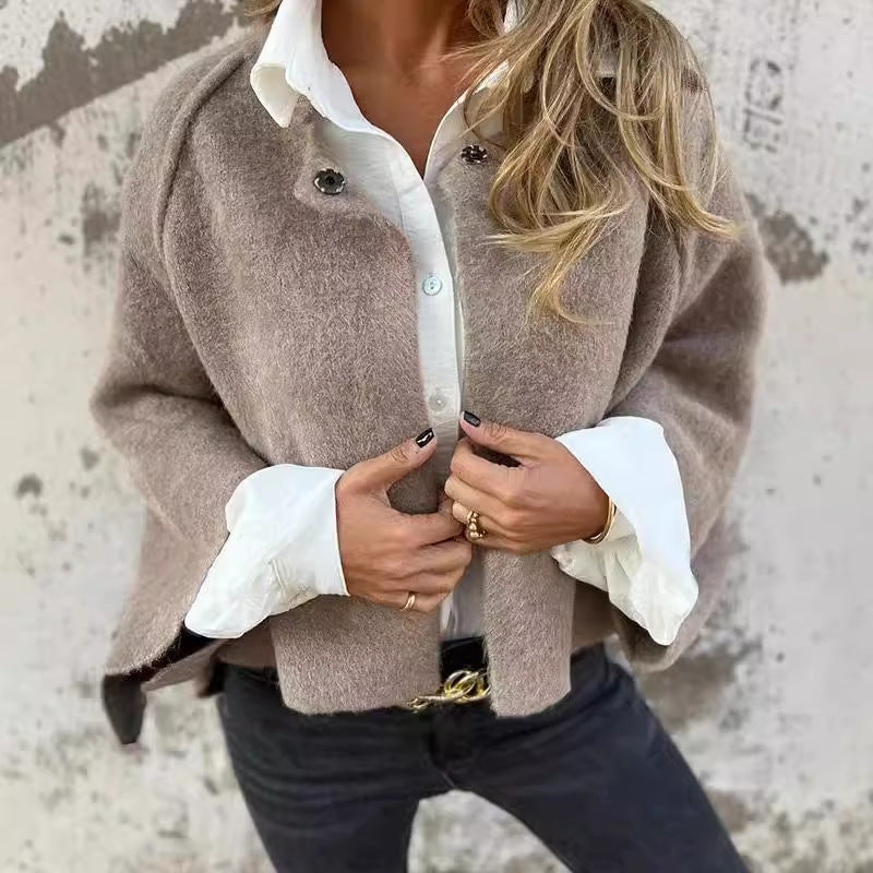 Elegant comfort jacket for effortless layering