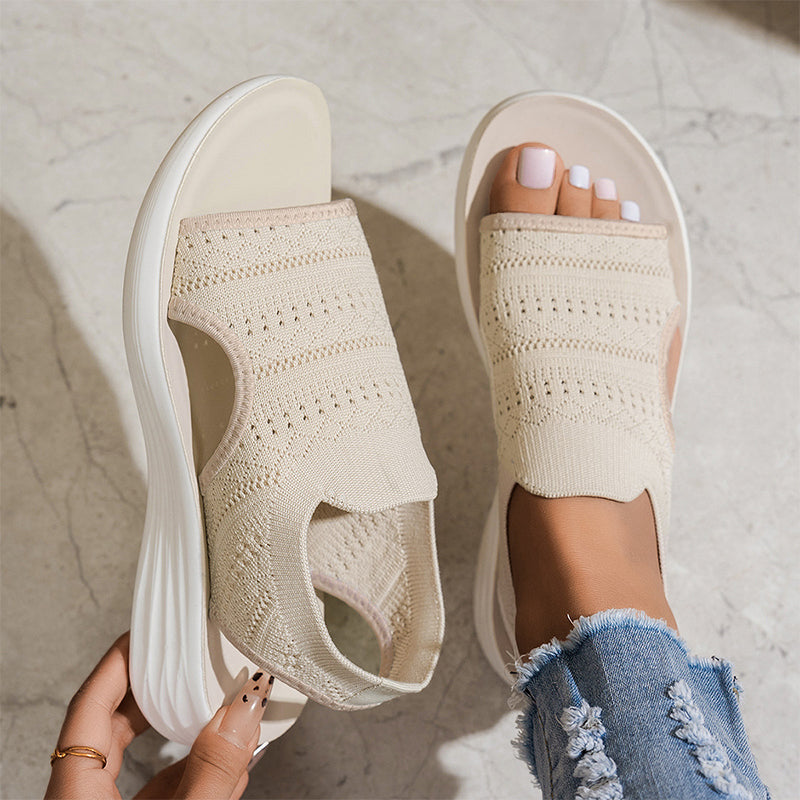 Elegant platform sandals for effortless summer style