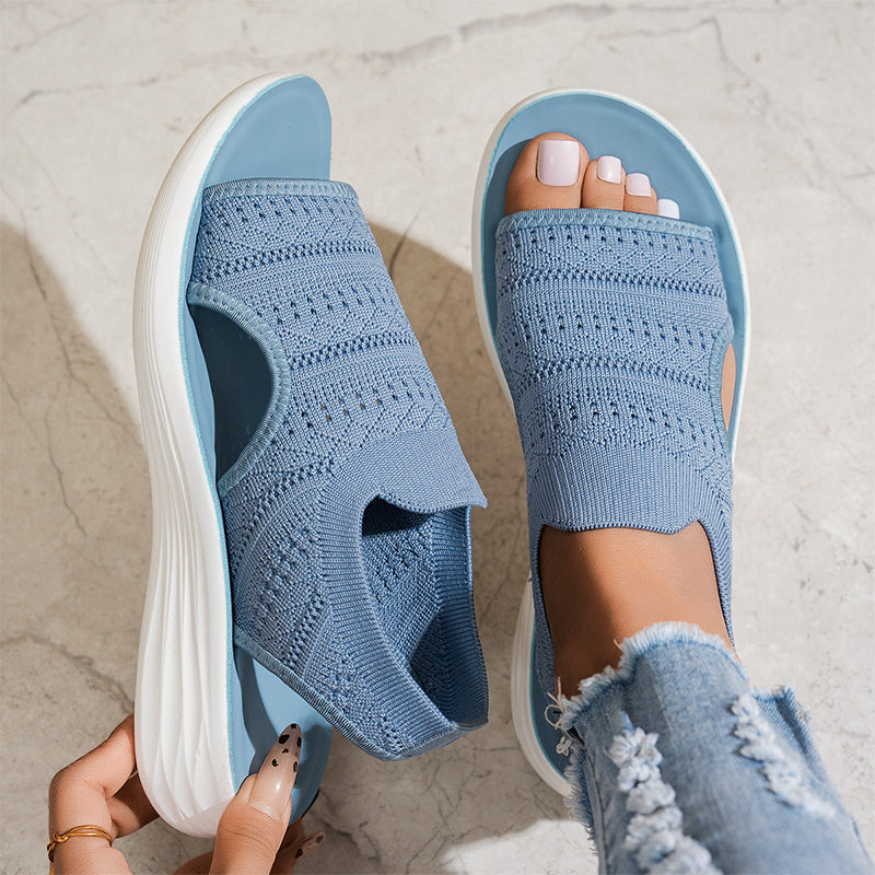 Elegant platform sandals for effortless summer style