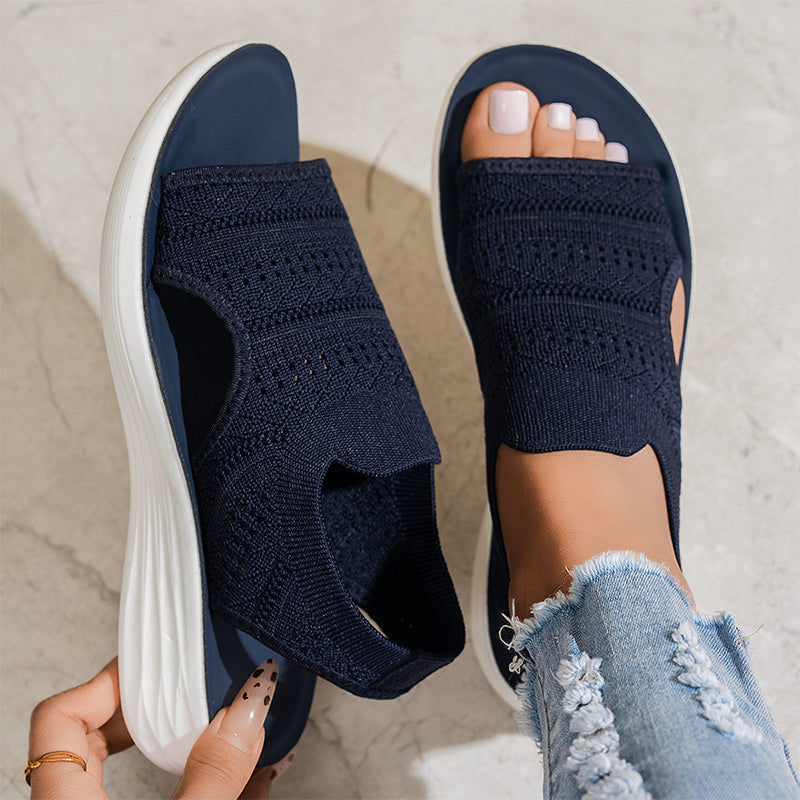 Elegant platform sandals for effortless summer style