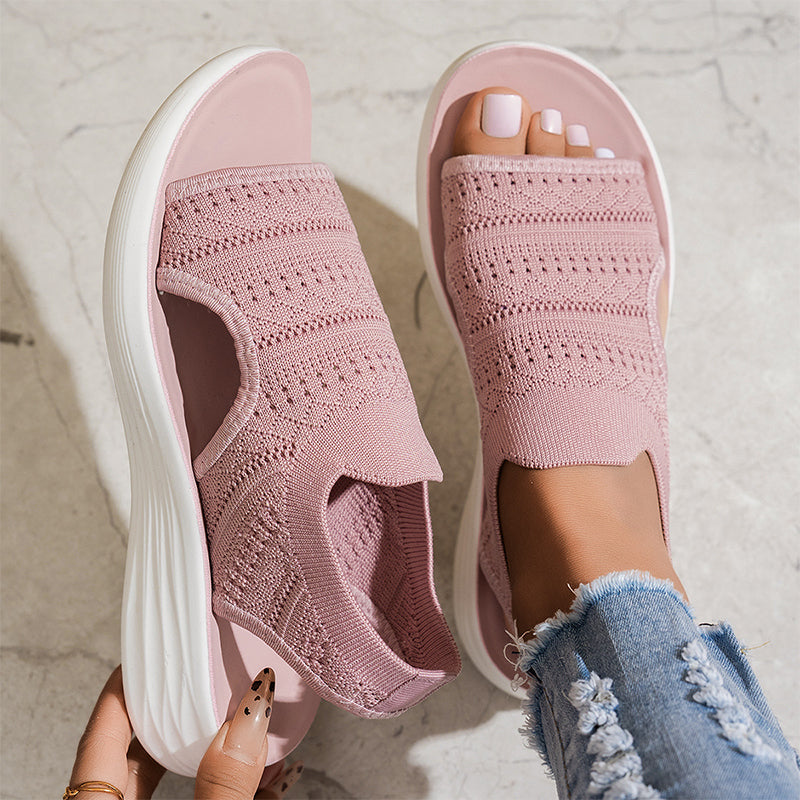 Elegant platform sandals for effortless summer style